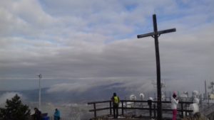 Krátký pohled mezi mraky na Liberec